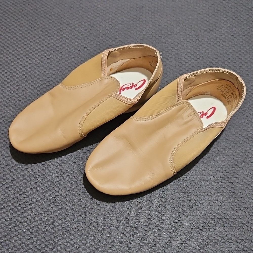 Capezio Tan Jazz Shoes Girls 6M